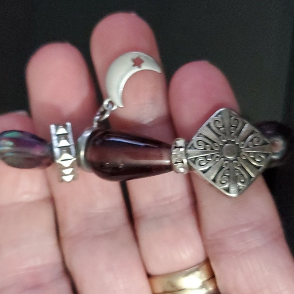 Vintage Beaded Bracelt - Picture 2 of 3